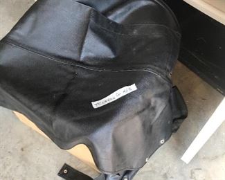 Tonneau cover for vintage MGB convertible - Garage