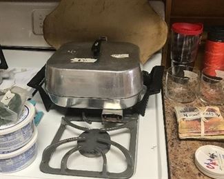 Kitchen - electric skillet