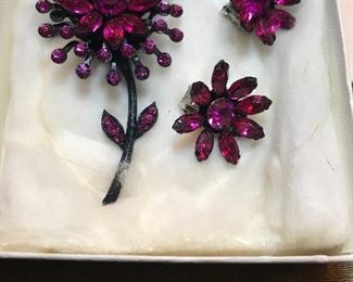 Lots of costume jewelry