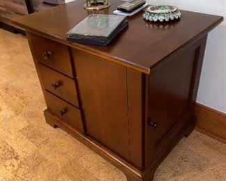 WOODEN SIDE TABLE WITH DRAWERS