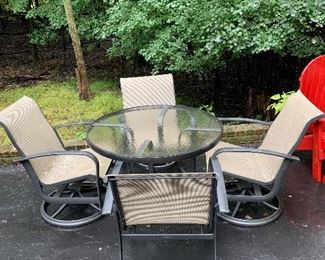 5 - PIECE PATIO DINING SET