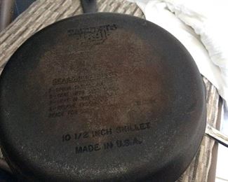 Cast iron skillet. 10 inch