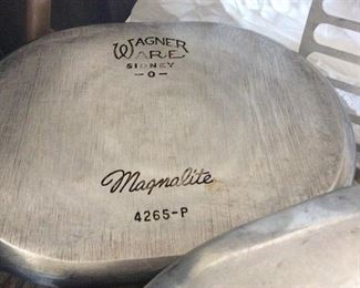 Wagner roasting pan. Excellent condition