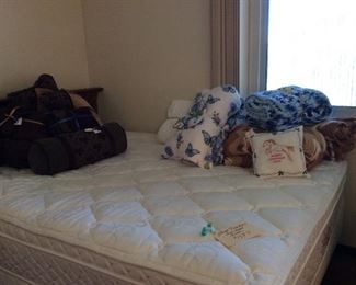 Queen Serta mattress. Excellent. Lots of sheets, pillow cases, bedspreads, comforters & more.