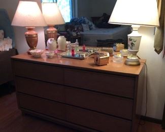 Retro light oak wood dresser with mirror. 6 drawers
