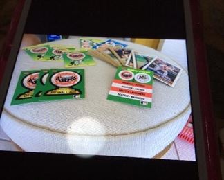 BASEBALL CARDS. All in excellent condition