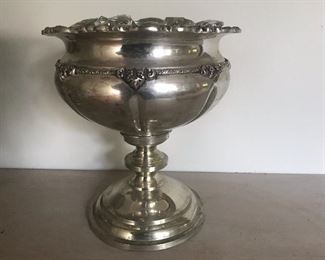 Silver pedestal vessel