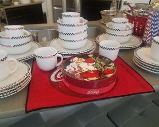 Coca Cola by Gibson, nice set