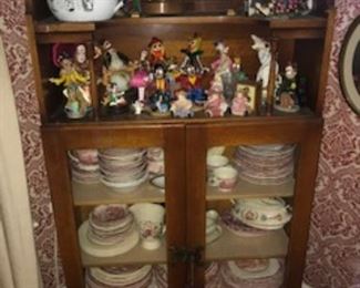 Another beautiful display cabinet