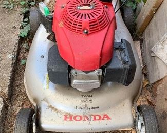Honda mower