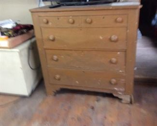 ANTIQUE CHEST