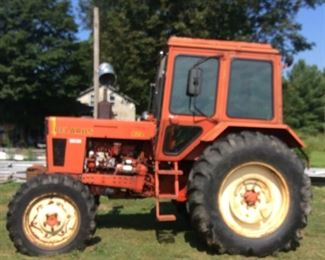 BELARUS 822 TRACTOR RUNS GOOD