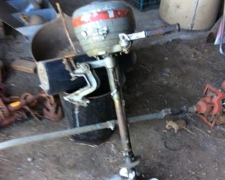 EARLY OUTBOARD MOTOR