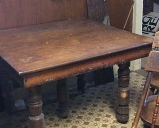 ANTIQUE SQUARE OAK TABLE 