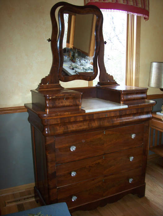 Handkerchief dresser owned by Col. John Thomas Goode who was in the Confederate Army.