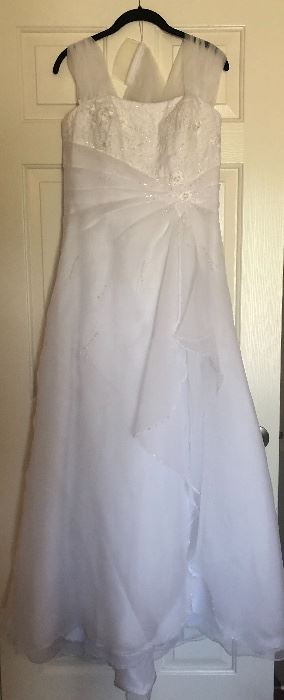 Wedding Dress w Capped Sleeves ...you guessed it! Worn 1x! 
