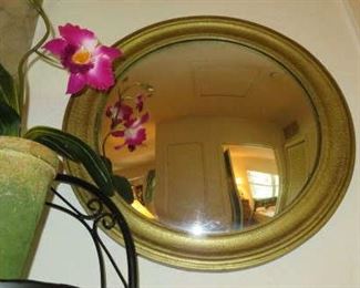 Round Gilt Wall Mirror