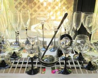 IVV Italy Black Stemware Set