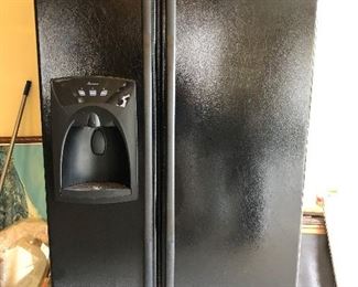 SIDE BY SIDE REFRIGERATOR