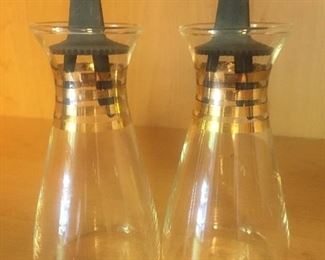 Vintage Pyrex Salt and Pepper