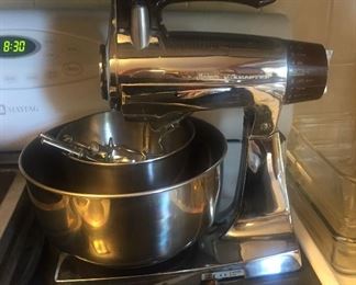 Vintage Sunbeam MixMaster Mixer