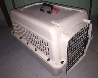 Pet Crate/Carrier