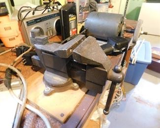 Bench Vise