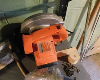 Black & Decker Saw