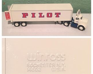 Winross Pilot Freight Carriers Tractor Trailer