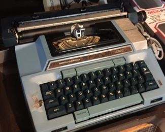 Smith Corona 2200 Typewriter