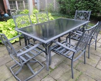 Patio Table & Chairs(w/ Cushions)  with Umbrella Stand
Hampton Bay
