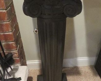 Classic Pillar Column Pedestal
