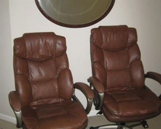 Leather Office Chairs with Victorian Mirror 