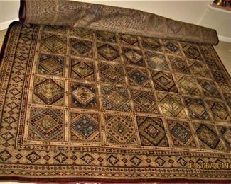 App. 8X11 Room Size Rug, Great Condition! 