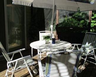 Outdoor table & chairs