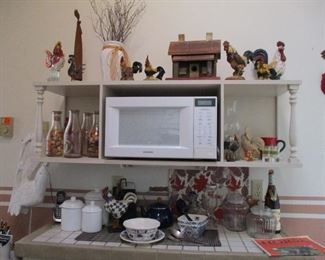 kitchen items & roosters
