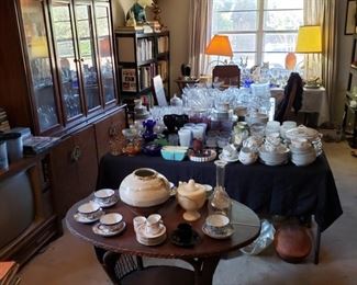 and that concludes the tour of the dining room