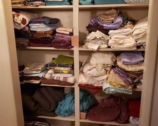 we will get this linen closet in order! 