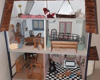 Vintage dollhouse