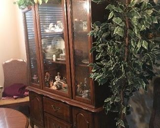 China cabinet that matches the dining table and sideboard.