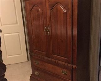 Armoire.