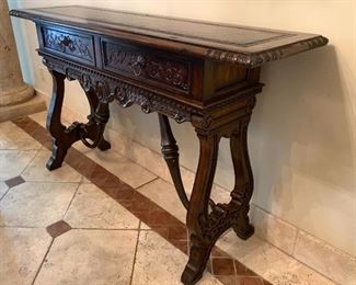 Maitland-Smith Side Console table	39x64x19in		 
