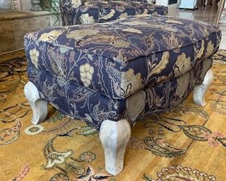 Pearson Furniture Upholstered Floral Ottoman 	18x34x23in		 
