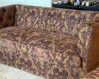 Heirloom Furniture  Drop Side Sofa	 		 
