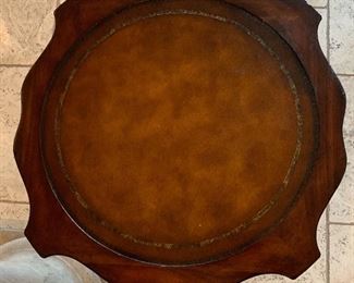 John-Richard Venetian  End Table 	30x33x33in	HxWxD	