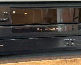 Sony CDP-C345 CD PLayer	