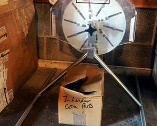 Stancase Hand Crank Zlinker Sausage Linker, Like New