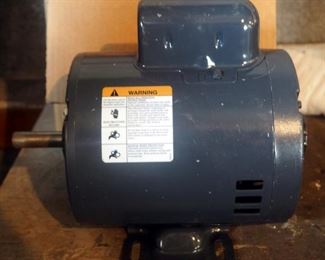 Dayton 3/4 HP Electric Capacitor Start Motor, Part # 5K460C, New In Box