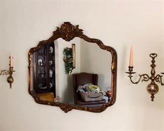 Mirrors & wall decor 