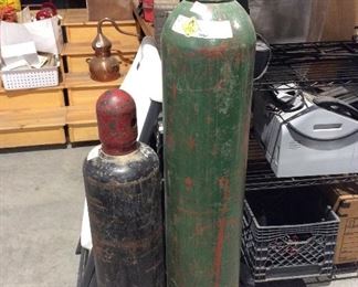 Acetylene torch tanks